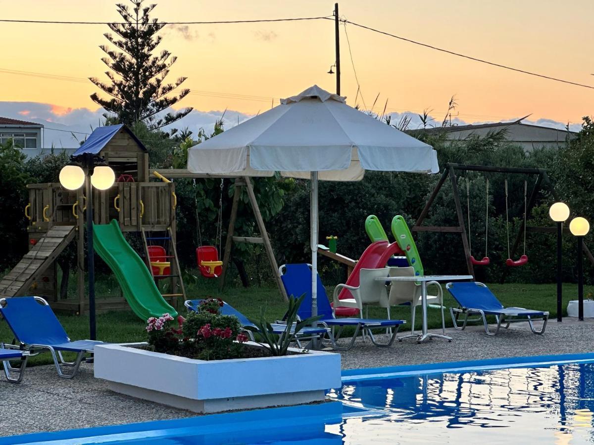 Albatross Hotel Maleme Exterior foto